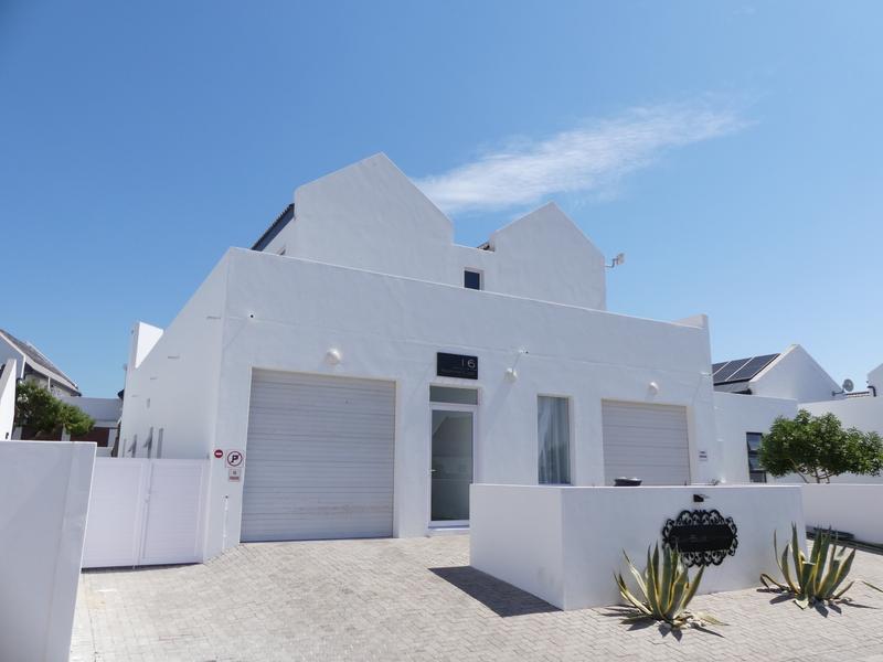 5 Bedroom Property for Sale in Britannia Bay Western Cape